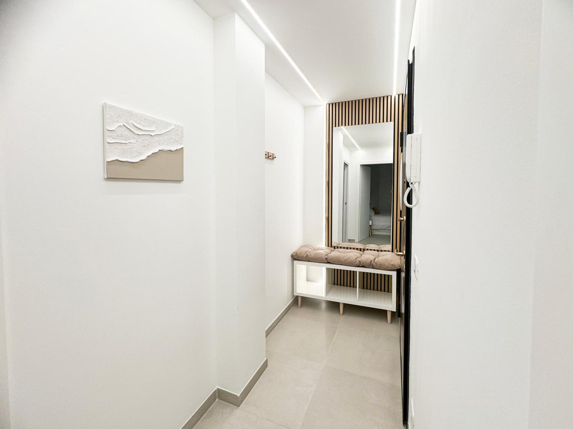 Casa Febo, In Centro Con Parcheggio Privato A 200 Mt Dal Mare Hotel Bordighera Bagian luar foto